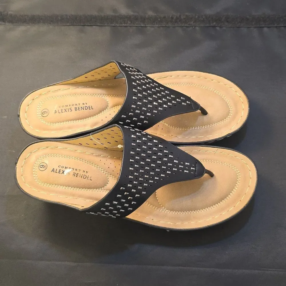 BRAND NEW COMFORT BY ALEXIX BENDEL JEWEL DESIGN THONG WEDGE WOMENS SANDAL